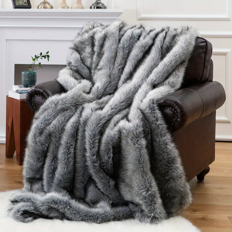 Faux Fur Blanket - ARLUVI