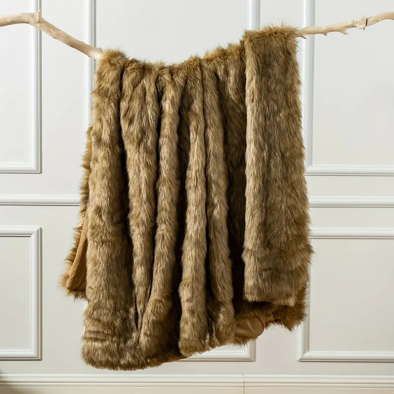 Faux Fur Blanket - ARLUVI