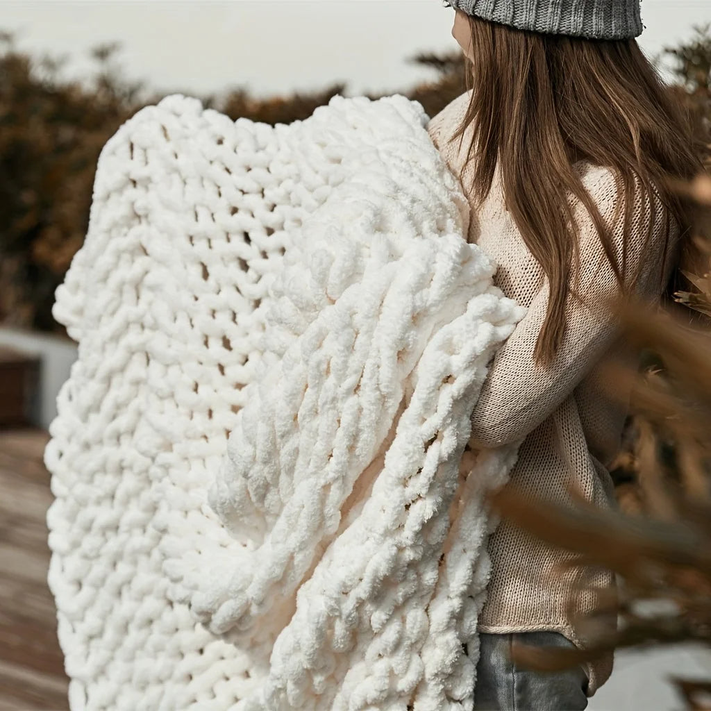 Handmade Chunky Knit Blanket - ARLUVI