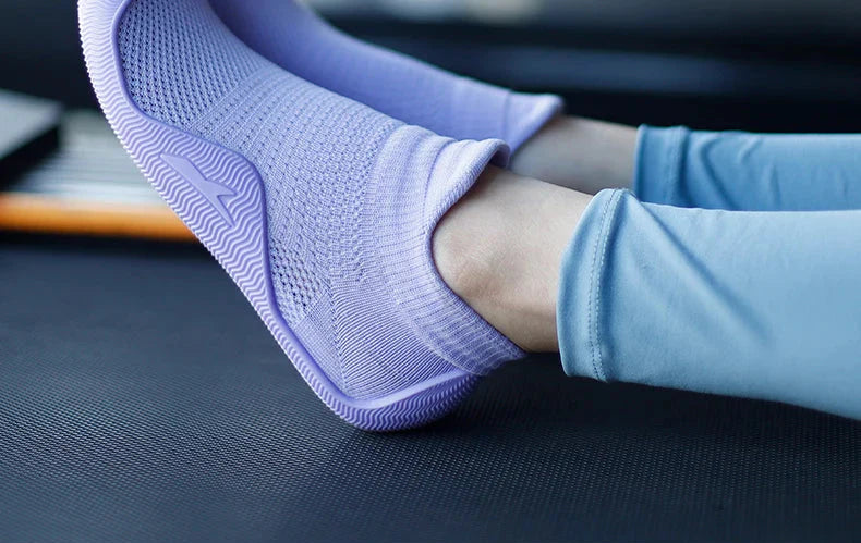 Lightweight Barefoot Grip Shoes - ARLUVI