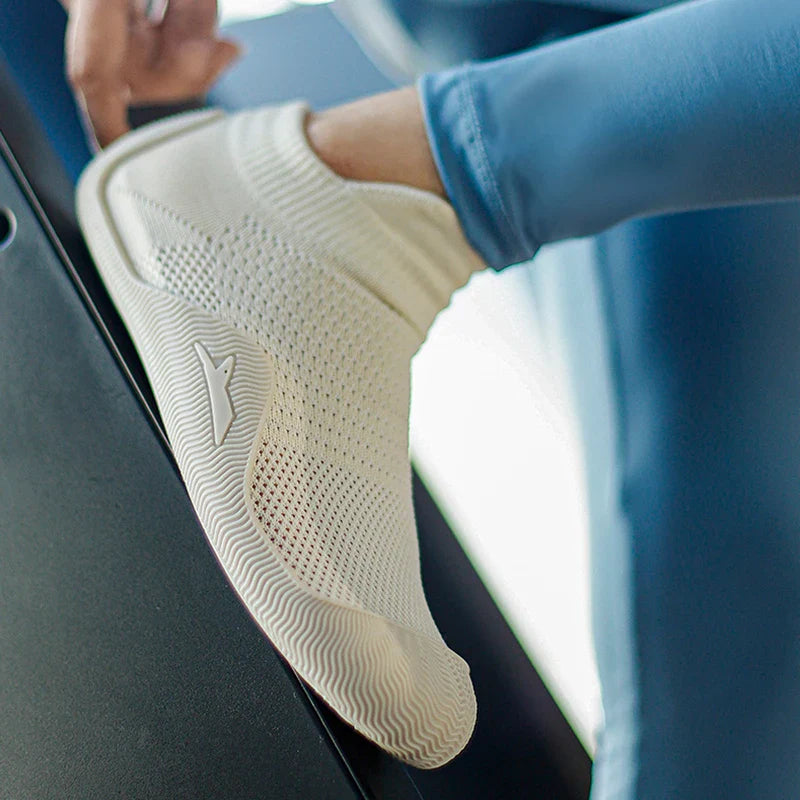 Lightweight Barefoot Grip Shoes - ARLUVI