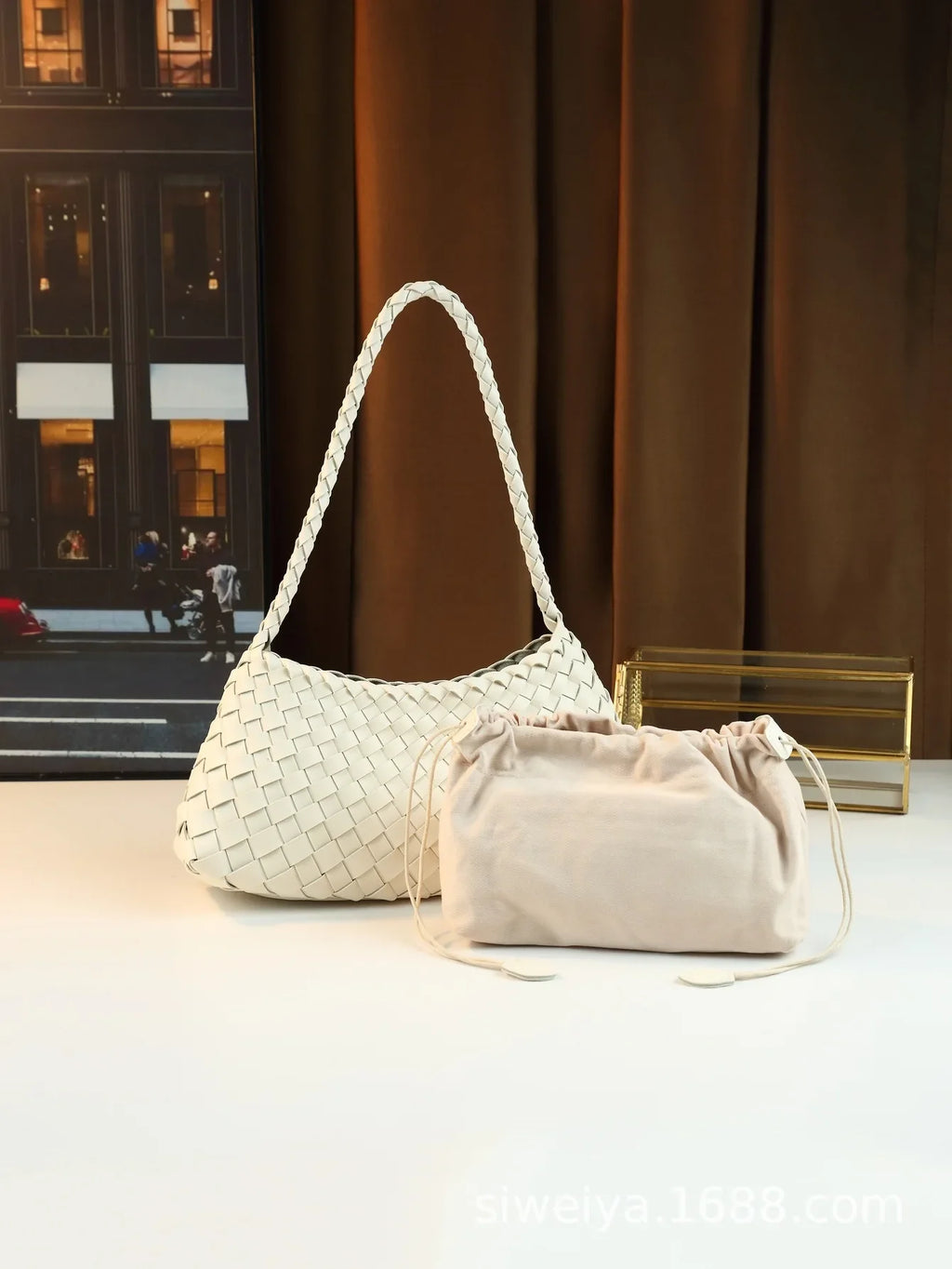 NOREVIA™ Crossbody Shoulder Bag
