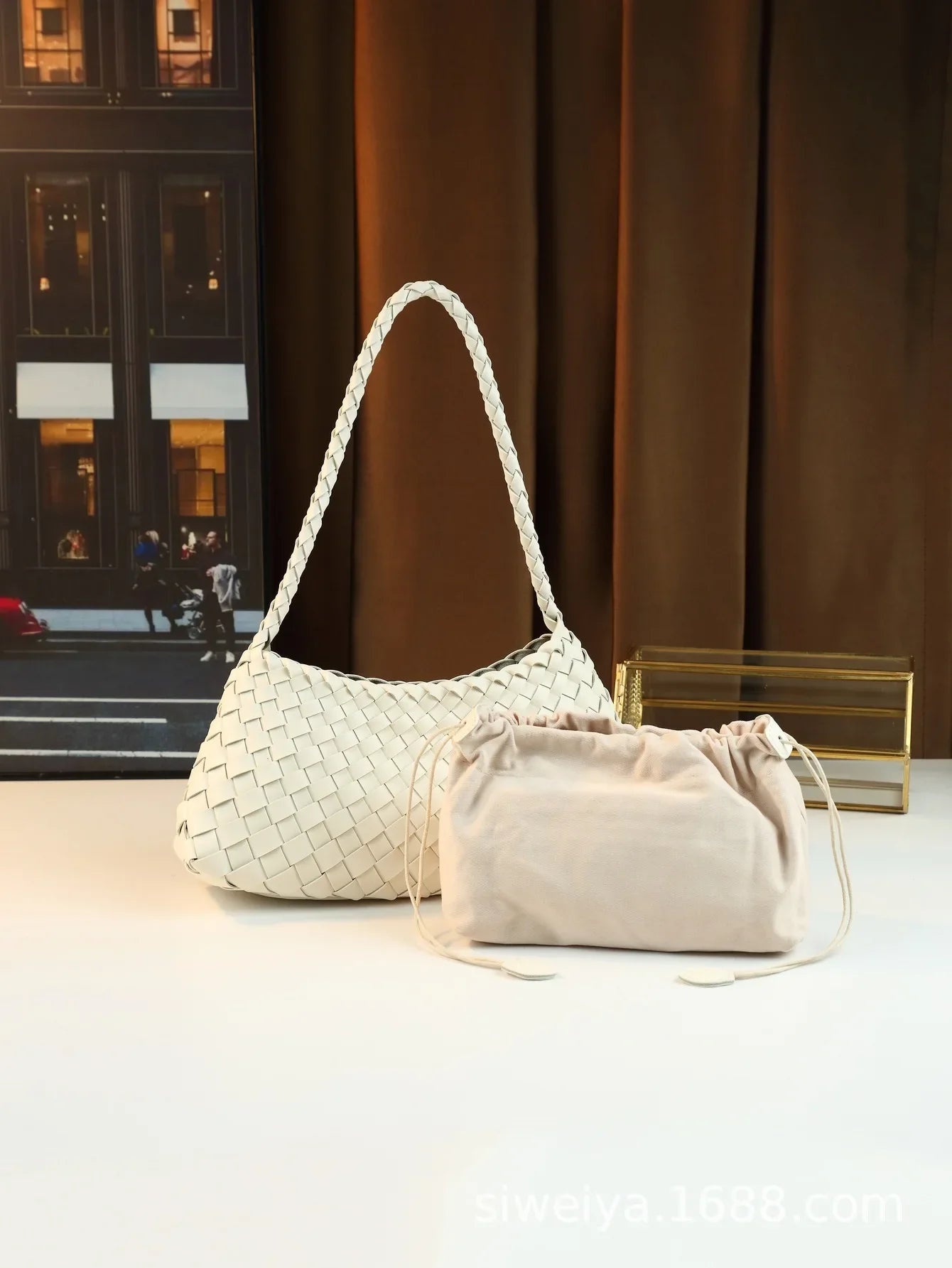 NOREVIA™ Crossbody Shoulder Bag