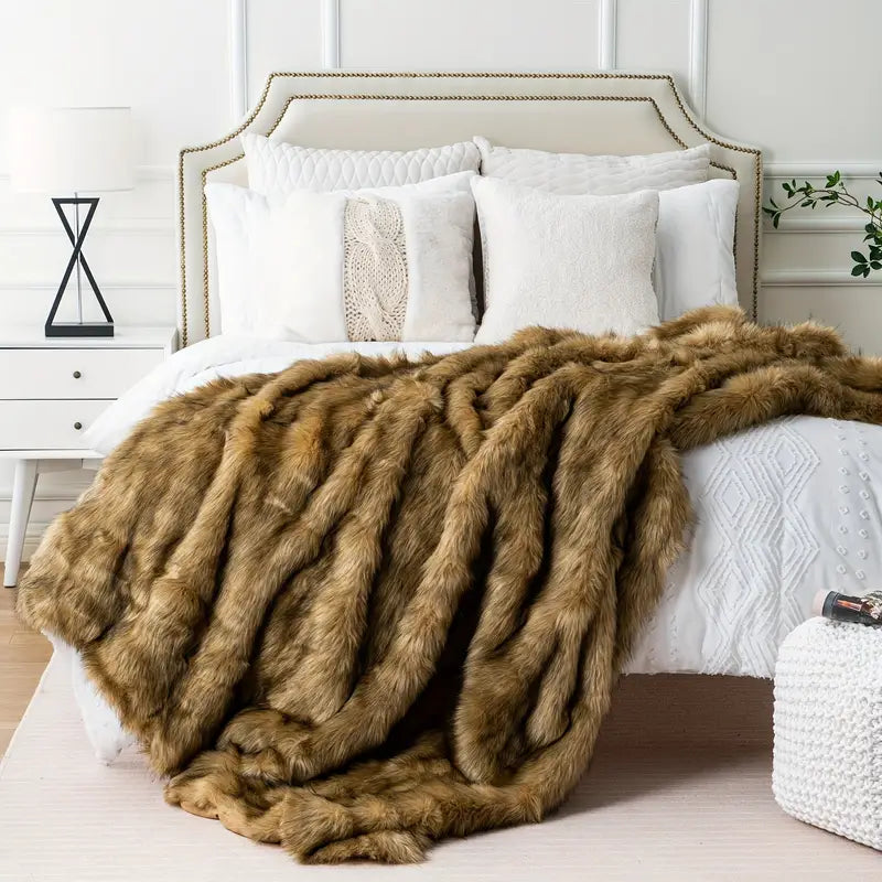 Faux Fur Blanket - ARLUVI